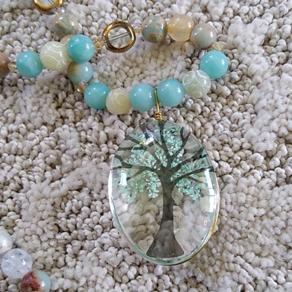 Handmade Gemstone Necklace Set Pressed Flower Tree - Picture 7 of 8